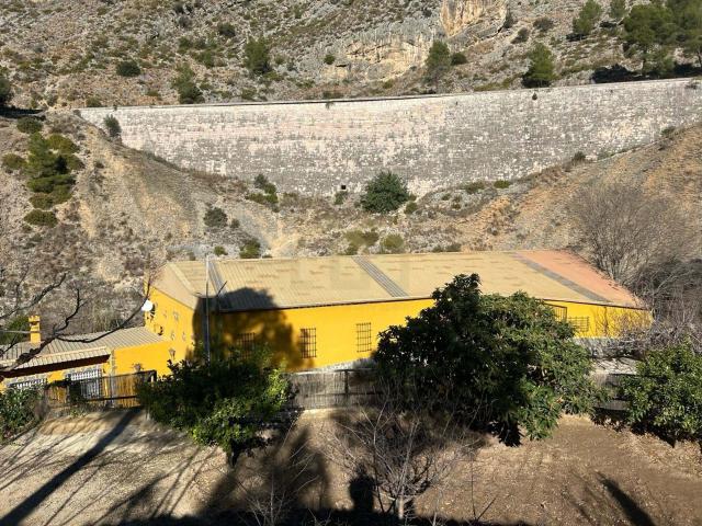 Finca Rural en Venta en Ontinyent: Encanto y Tradición en un Entorno Histórico