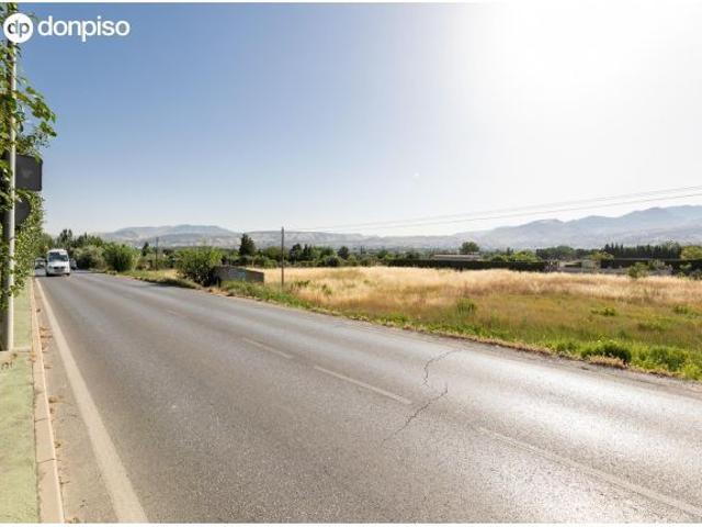 FINCA RÚSTICA A LA ENTRADA DE OGÍJARES