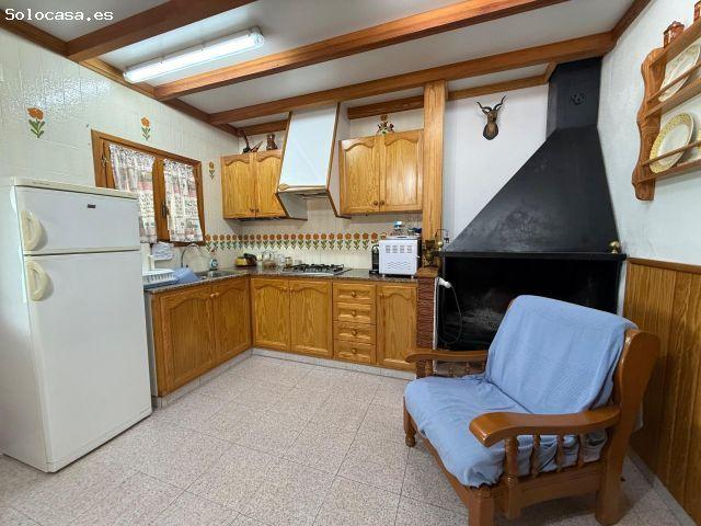 Finca rústica con 10.144 m2 de terreno y casa de 127 m2