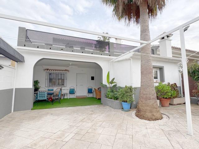 Finca rústica con 2 viviendas independientes en zona de La Alquería