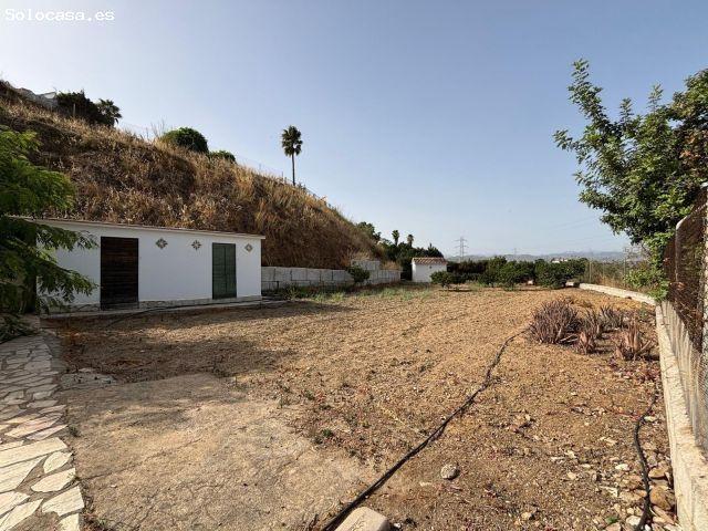 FINCA RÚSTICA CON 3.100 M2 DE PARCELA, VIVIENDA EN UNA PLANTA, CHIMENEA Y TOTAL PRIVACIDAD