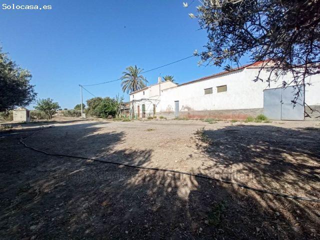 FINCA RUSTICA CON CASA EN LA ESCUCHA