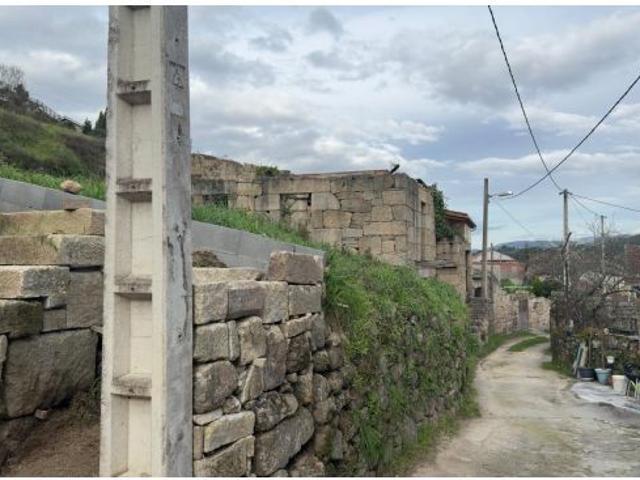 Finca Rústica con Encanto en Valenzá Oportunidad de Reforma Única