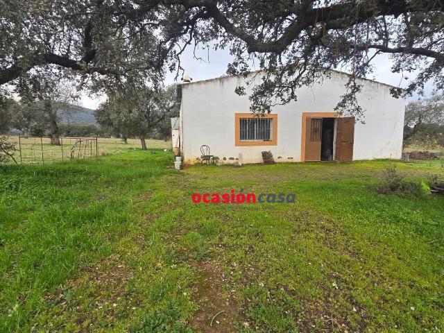 FINCA RÚSTICA CON NAVE A LA VENTA