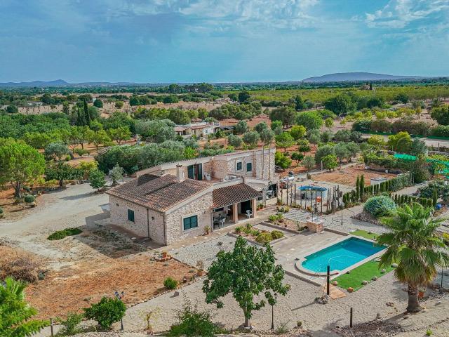 FINCA RUSTICA DUPLEX LEGAL CON PISCINA, TERRAZA, Y PARKINGS EN INCA