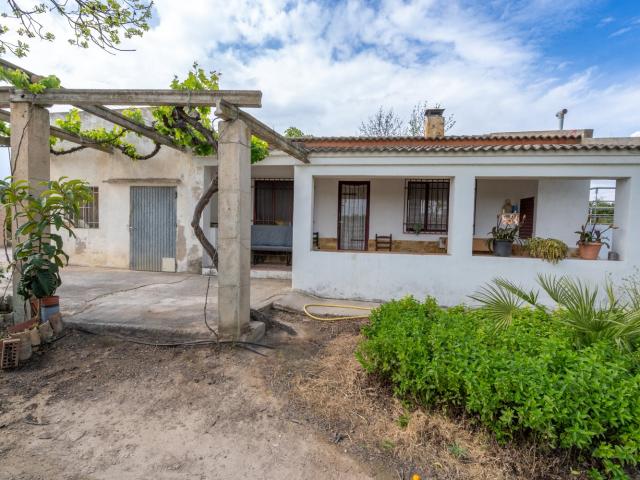 Finca rústica de regadío de 8.800 m2 completamente plana. Pl. 80m² Bitem
