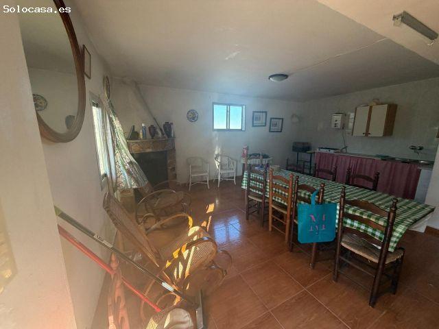 FINCA RÚSTICA DE 18.836 m2 CON VIVIENDA, BALSA DE RIEGO, ALMACÉN Y EXPLOTACIÓN FRUTAL EN BARXETA