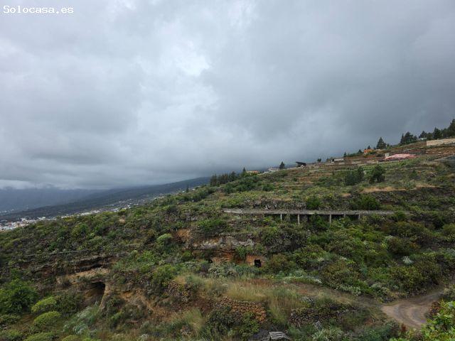 Finca rústica de 1.798 m2 en Arafo: Tu refugio de fin de semana en plena naturaleza