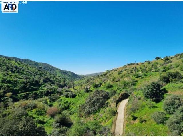 Finca Rústica de 35.000 m2 en Totalán