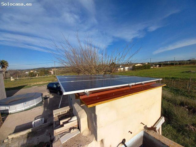 Finca rústica en Algaida de 10.400 m2 con casa reformada, pozo y placas solares