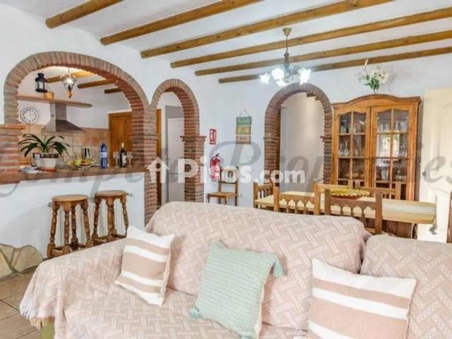 Finca rústica en alquiler en Cómpeta