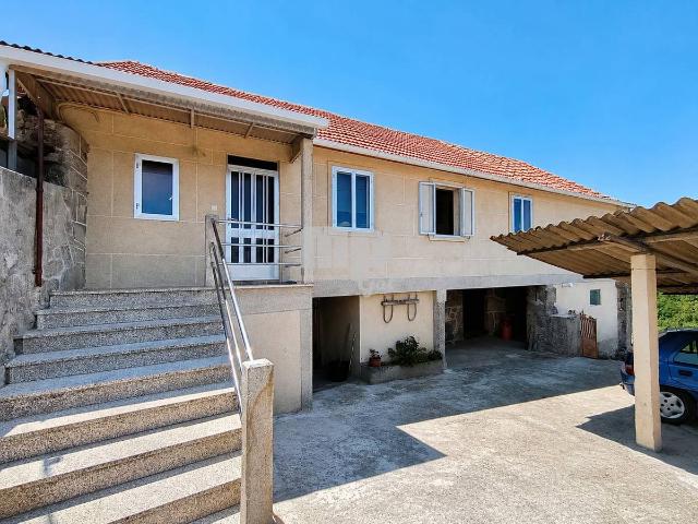 Finca rústica en Venta en Mondariz