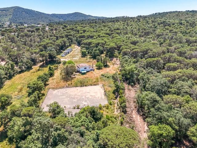 Finca rústica en Venta en Montbarbat