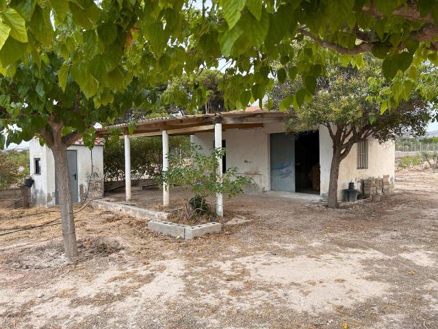 Finca rústica en Venta en Novelda