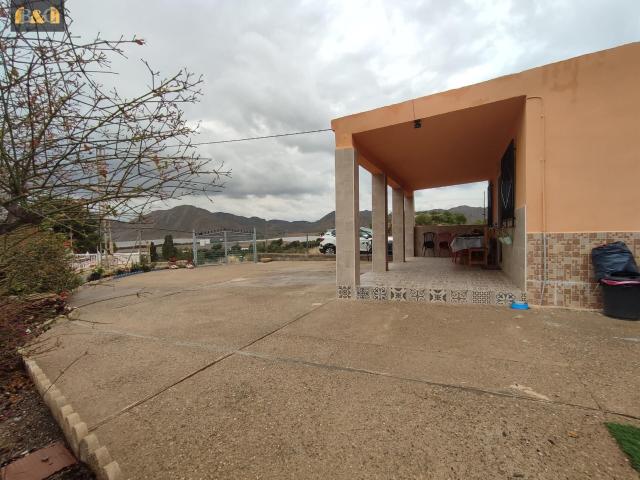 Finca rústica en venta en Águilas, ubicada en la tranquila z. 102m² Águilas