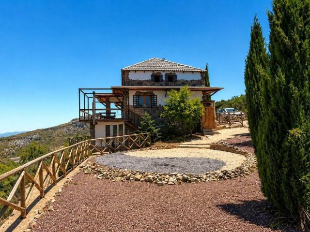 Finca rústica en Venta en Alcolea