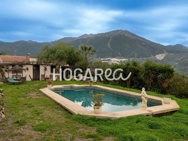 Finca rústica en Venta en Alcaucín