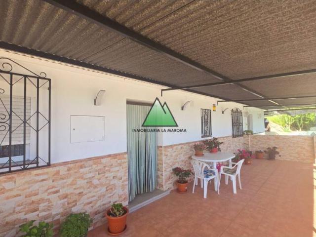 Finca rústica en Venta en Alcaucín