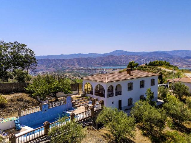 Finca rústica en Venta en Alcaucín