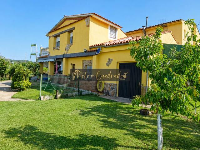 Finca rústica en Venta en Alcuéscar