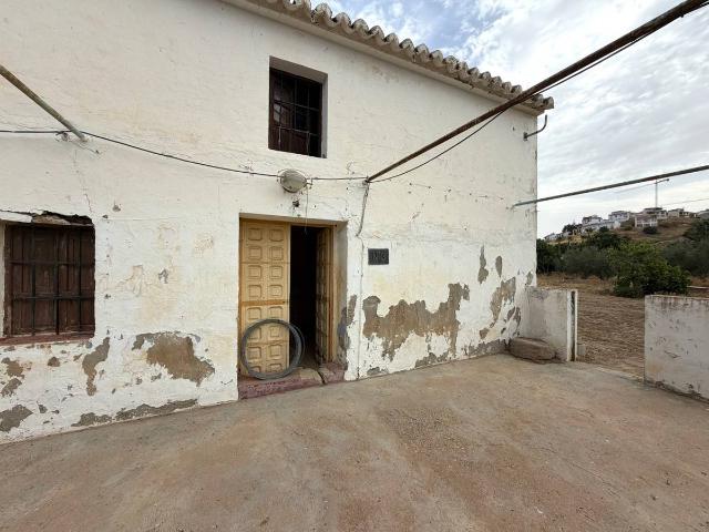 Finca rústica en Venta en Álora