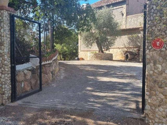 Finca rústica en Venta en Álora