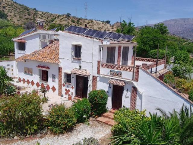 Finca rústica en Venta en Álora