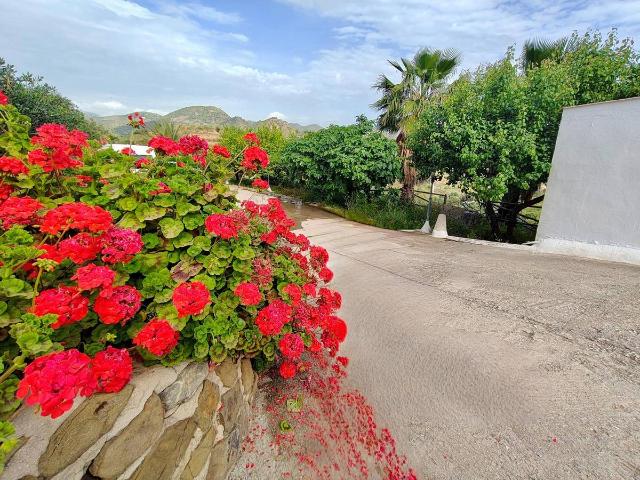 Finca rústica en Venta en Almogía