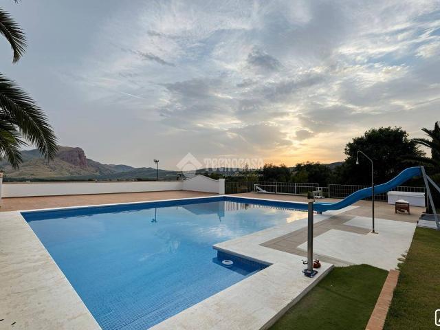 Finca rústica en Venta en Archidona