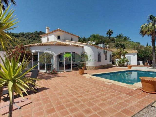 Finca rústica en Venta en Arenas