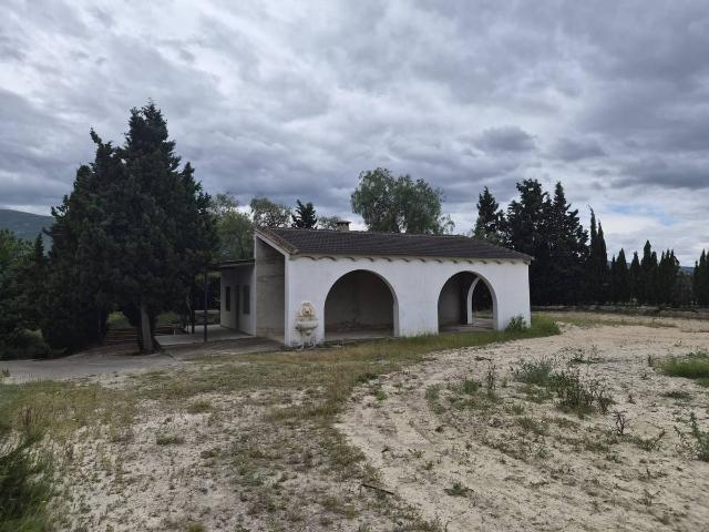 Finca rústica en Venta en Bélgida