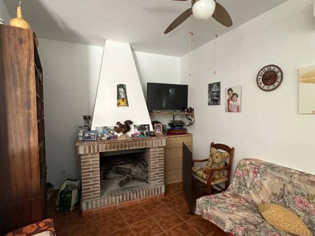 Finca rústica en Venta en Benamargosa