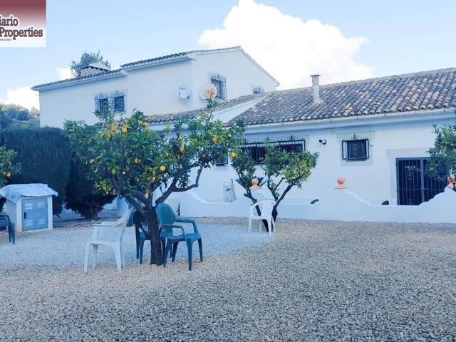 Finca rústica en Venta en Benifato