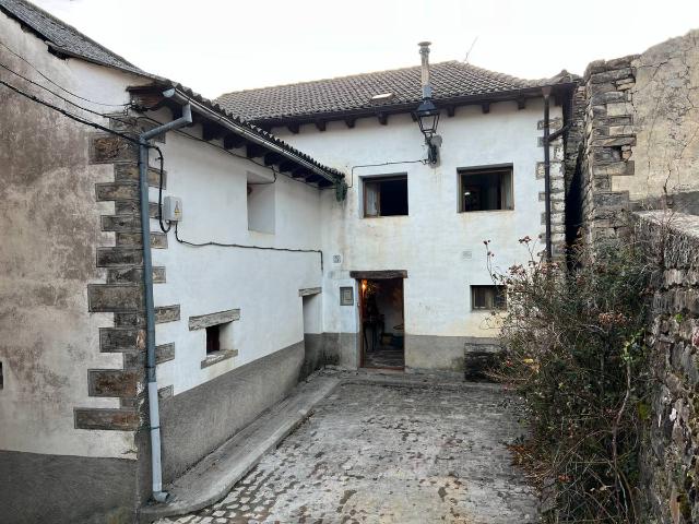 Finca rústica en Venta en Borau