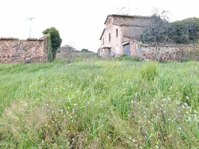 Finca rústica en Venta en Canovelles