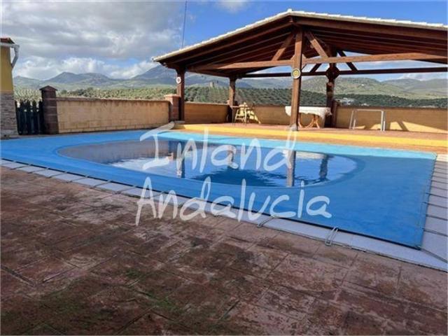 Finca rústica en Venta en Castillo de Locubín