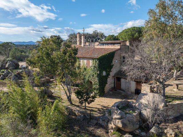 Finca rústica en Venta en Capmany
