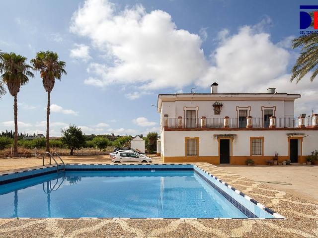 Finca rústica en Venta en Carmona