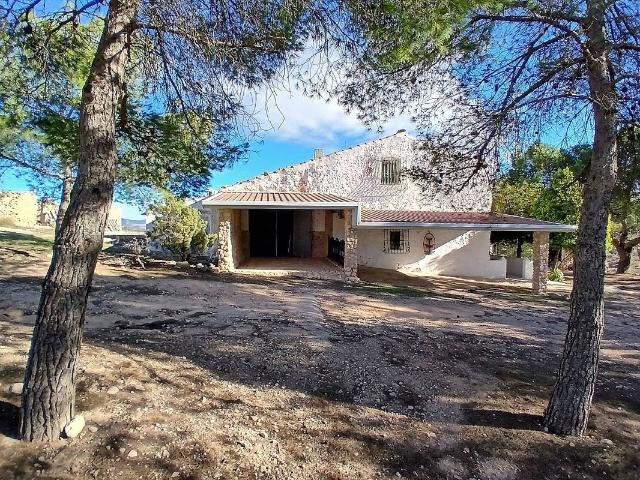 Finca rústica en Venta en Caudete