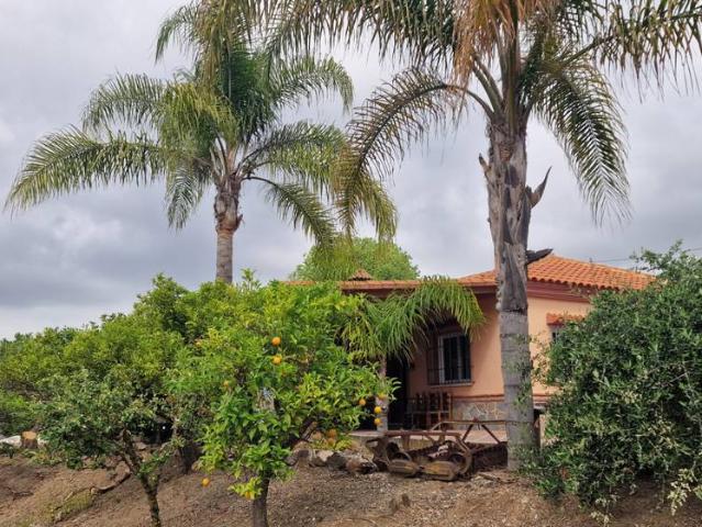 Finca rústica en Venta en Coín