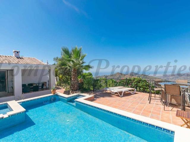 Finca rústica en Venta en Cómpeta