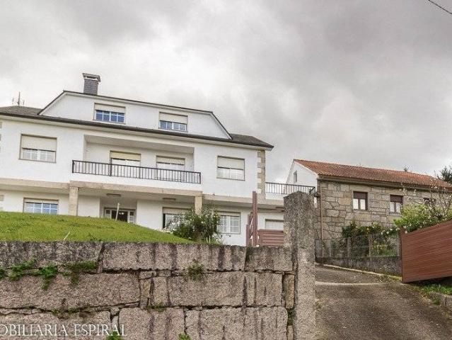 Finca rústica en Venta en Cotobade