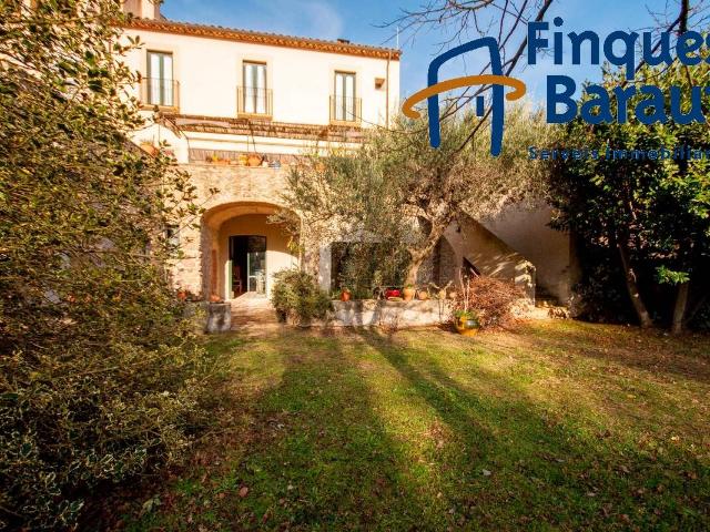 Finca rústica en Venta en Darnius