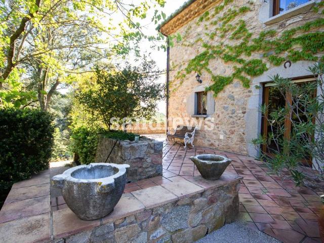Finca rústica en Venta en Darnius