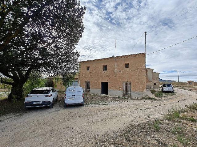 Finca rústica en Venta en El Pinós / Pinoso