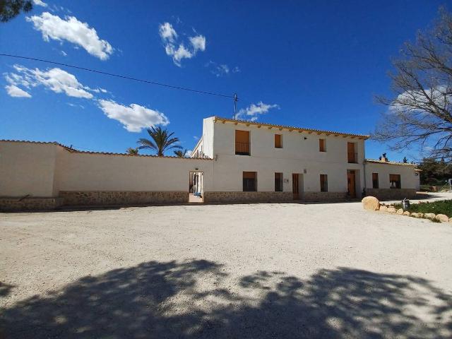 Finca rústica en Venta en El Pinós / Pinoso