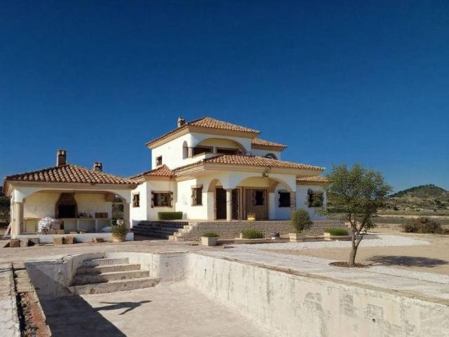 Finca rústica en Venta en El Pinós / Pinoso