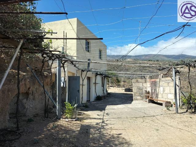 Finca rústica en Venta en Fasnia