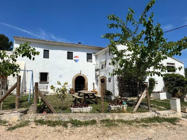 Finca rústica en Venta en Garrapinillos
