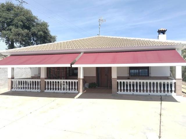 Finca rústica en Venta en Iznájar
